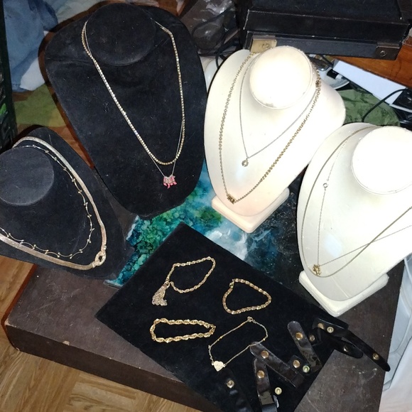 Jewelry - Beautiful untested lot of gd